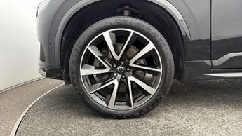 Volvo XC90 RECHARGE T8 PLUS AWD