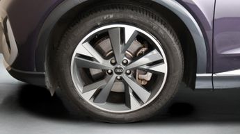 Audi Q4 e-tron S LINE