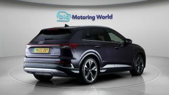 Audi Q4 e-tron S LINE