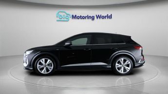 Audi Q4 e-tron S LINE