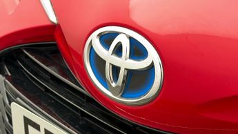 Toyota Yaris VVT-I ICON TECH