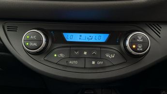 Toyota Yaris VVT-I ICON TECH