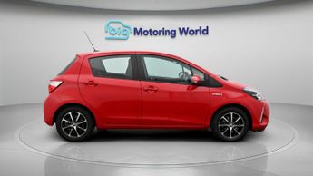 Toyota Yaris VVT-I ICON TECH