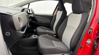 Toyota Yaris VVT-I ICON TECH
