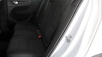 Volvo XC40 B3 CORE
