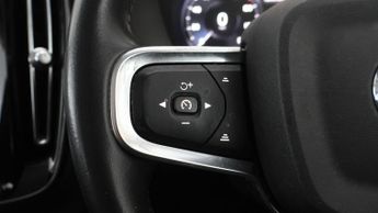 Volvo XC40 B3 CORE