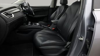 MG MG5 EXCLUSIVE