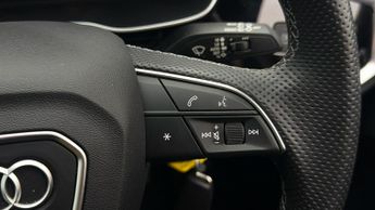 Audi Q3 TFSI S LINE