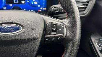 Ford Kuga ST-LINE FIRST EDITION