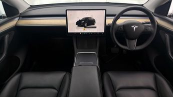 Tesla Model Y BASE