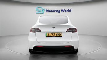 Tesla Model Y BASE