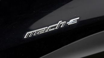 Ford Mustang Mach-E BASE