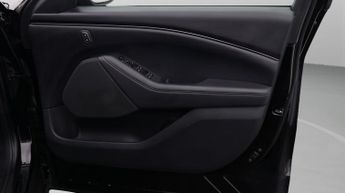 Ford Mustang Mach-E BASE