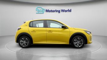 Peugeot E-208 ALLURE