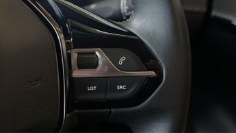 Peugeot E-208 ALLURE