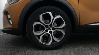 Renault Captur SE EDITION TCE EDC