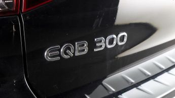 Mercedes-Benz EQB EQB 300 4MATIC AMG LINE PREMIUM