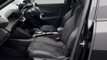 Peugeot E-2008 GT PREMIUM