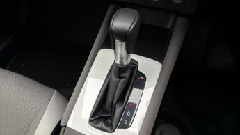 Honda Jazz I-MMD CROSSTAR EX