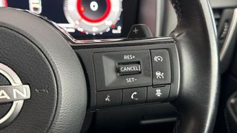 Nissan Qashqai DIG-T N-CONNECTA DCT