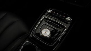MG MG5 EXCLUSIVE