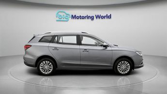 MG MG5 EXCLUSIVE