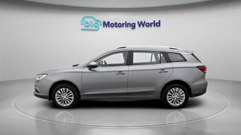 MG MG5 EXCLUSIVE