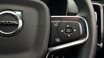 Volvo XC40 RECHARGE T4 R-DESIGN