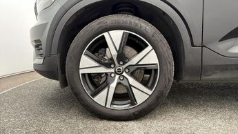 Volvo XC40 RECHARGE T4 R-DESIGN