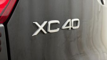 Volvo XC40 RECHARGE T4 R-DESIGN