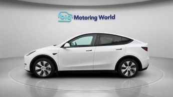 Tesla Model Y LONG RANGE AWD