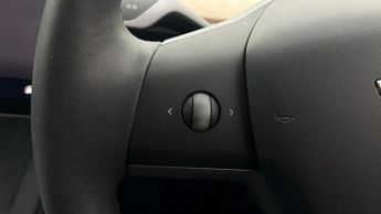 Tesla Model 3 MODEL 3