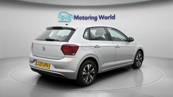 Volkswagen Polo SE TSI DSG