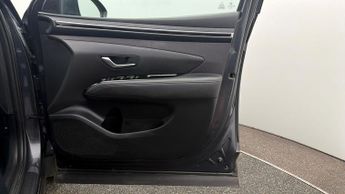 Hyundai TUCSON T-GDI SE CONNECT DCT