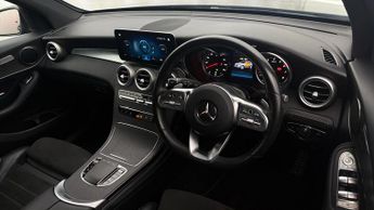 Mercedes-Benz GLC GLC 300 4MATIC AMG LINE