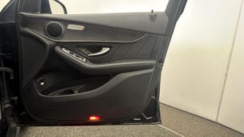Mercedes-Benz GLC GLC 300 4MATIC AMG LINE