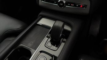Volvo XC90 RECHARGE T8 PLUS AWD