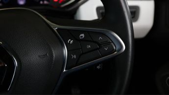 Renault Clio TECHNO E-TECH
