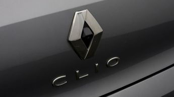 Renault Clio TECHNO E-TECH