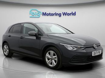 Volkswagen Golf LIFE TSI