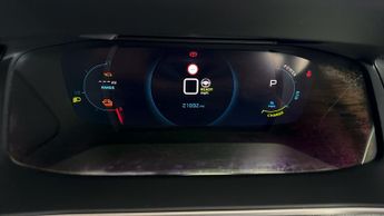 Peugeot E-2008 GT PREMIUM