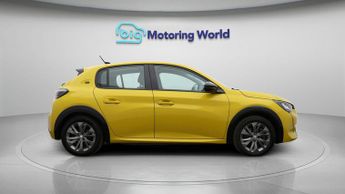 Peugeot E-208 ALLURE