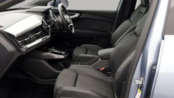 Audi Q4 e-tron S LINE