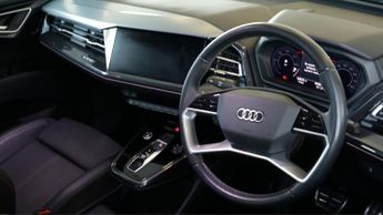 Audi Q4 e-tron S LINE