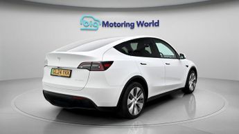 Tesla Model Y LONG RANGE AWD
