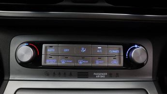 Hyundai KONA PREMIUM
