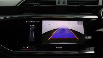 Audi Q3 TFSI E S LINE BLACK EDITION
