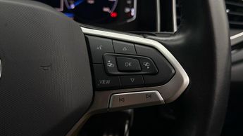Volkswagen Taigo R-LINE TSI DSG
