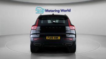 Volvo XC40 D4 INSCRIPTION PRO AWD