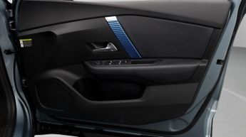 Citroen e-C4 SHINE PLUS